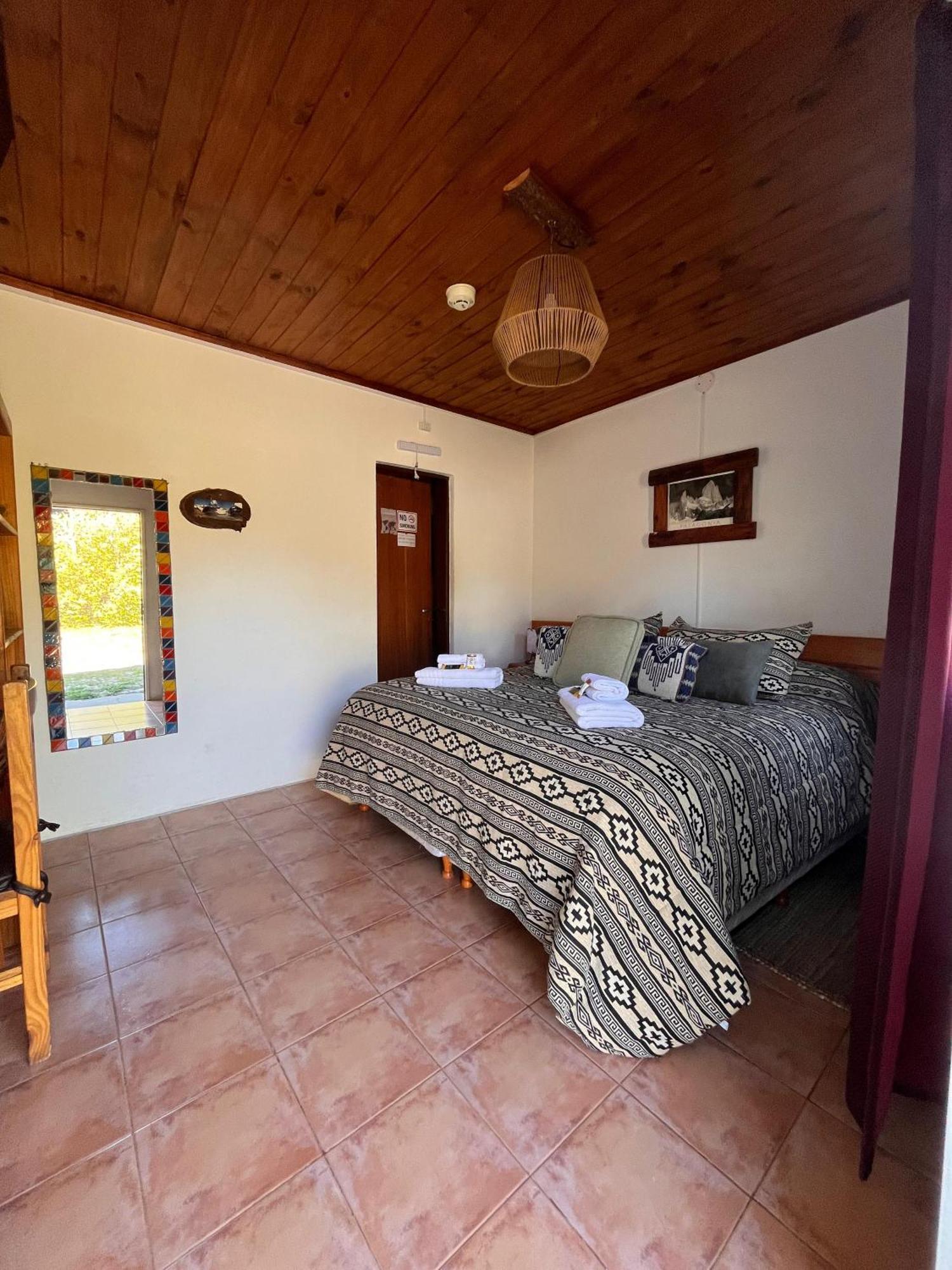 Hosteria Thiamalu El Chalten Εξωτερικό φωτογραφία